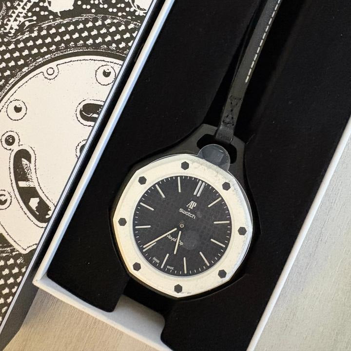 Swatch x AP Royal Pop Black Dial Black Leather Lanyard Watch for Men - Ocho Negro